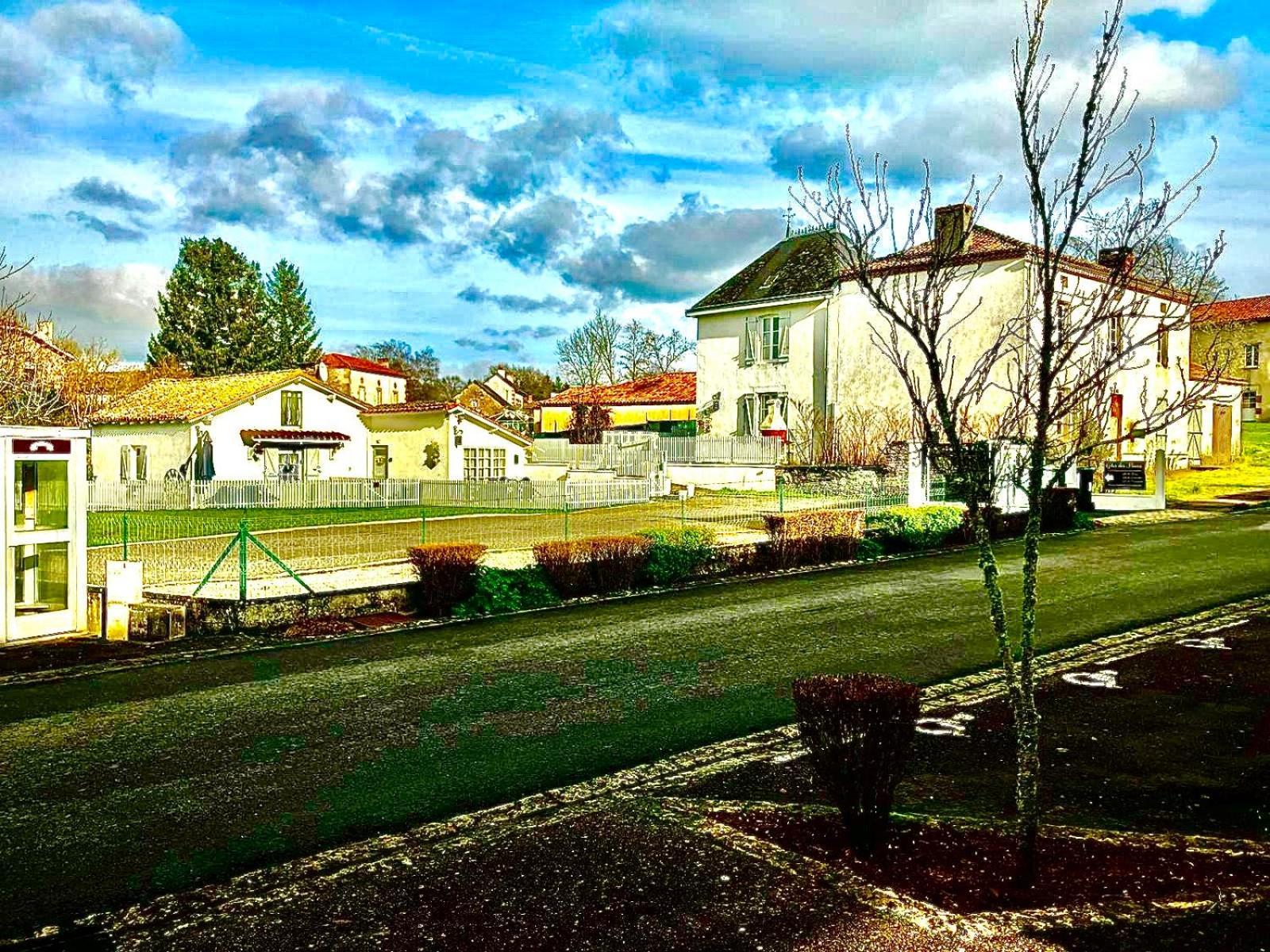 Gite Des Tournesols Oradour-Fanais Kültér fotó